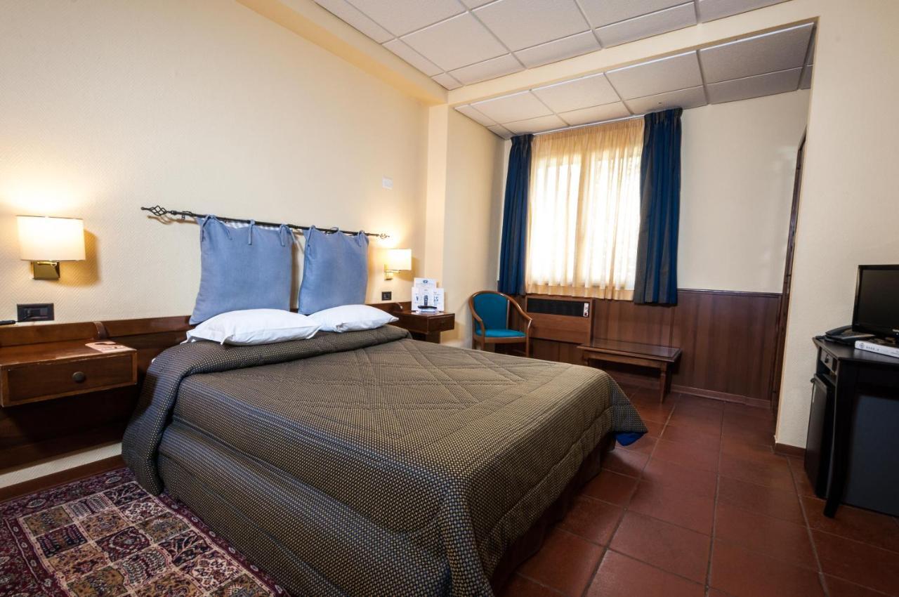 Corsaro Etna Hotel&Spa นีโกโลซี ภายนอก รูปภาพ